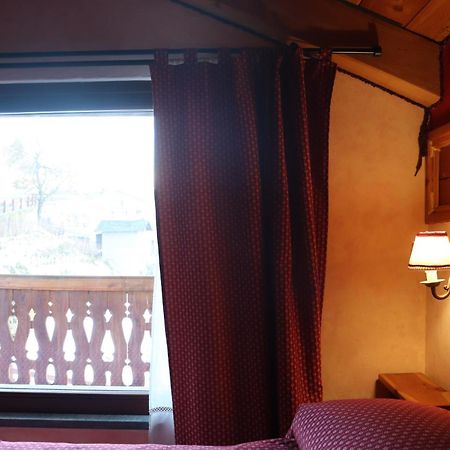 Agriturismo B&B Chevres A Cheval Charvensod Ngoại thất bức ảnh