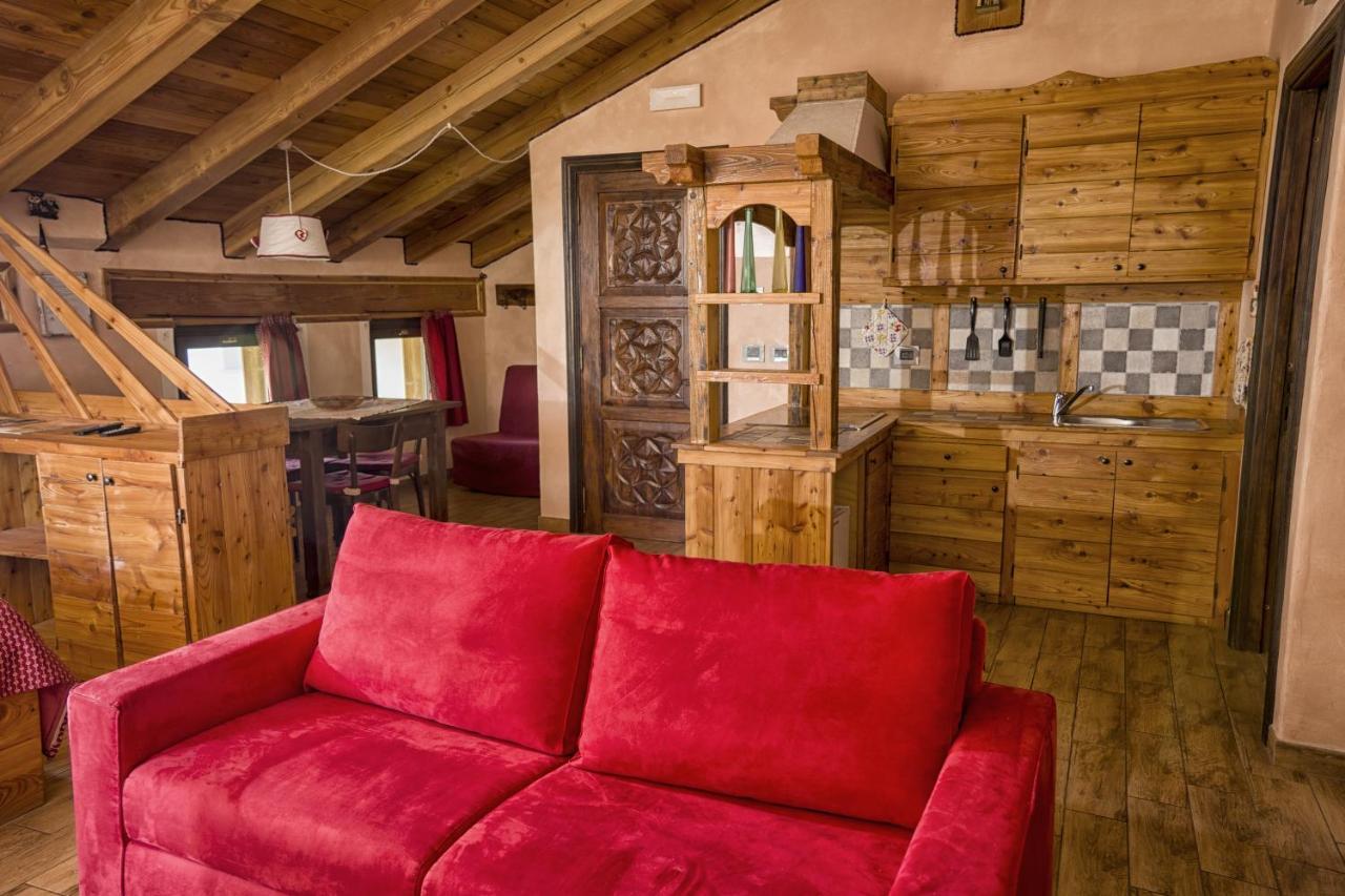 Agriturismo B&B Chevres A Cheval Aosta Ngoại thất bức ảnh